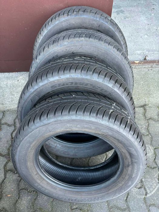 4 opony zimowe TOYO SNOWPROX S943 195/65/15 8mm jak NOWE (cena za 4)