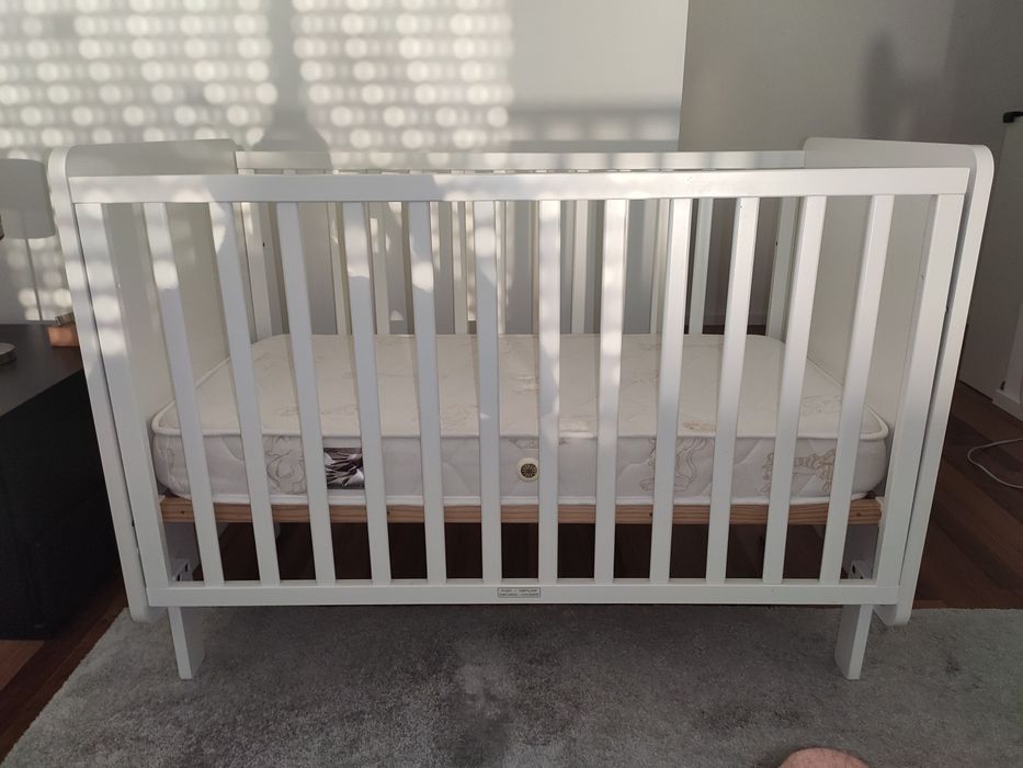 Berço cama Trama série Musa branco mate com colchão [Baixa de Preço]