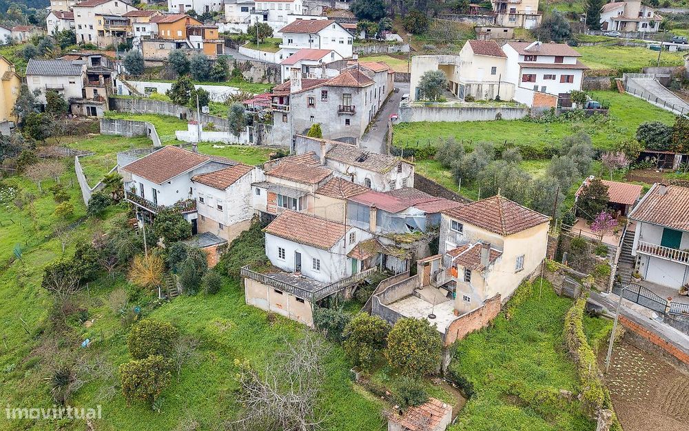 Moradia T5 para venda