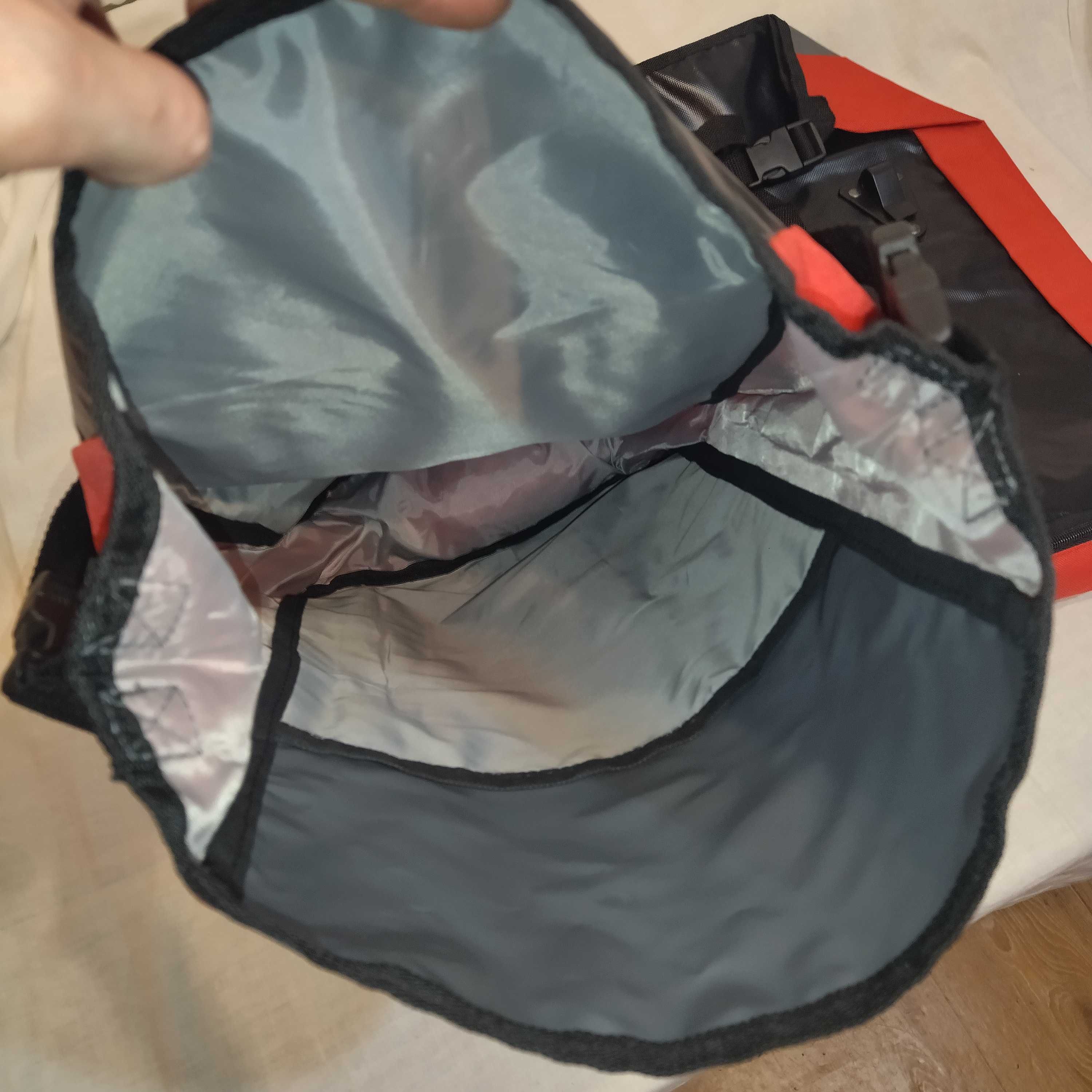 Велосумка на багажник с дождевиком 20 L (правая и левая)