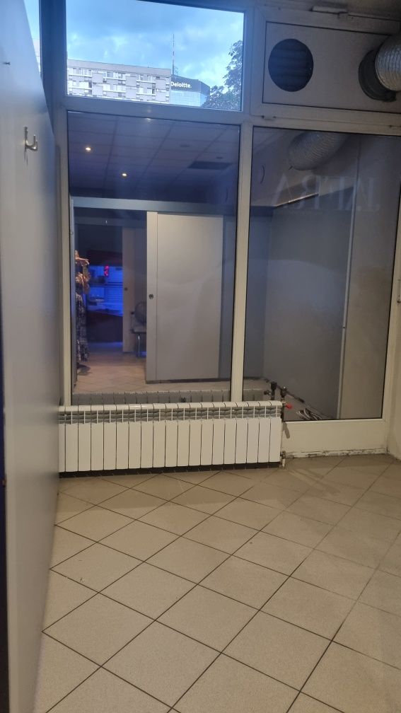 Wynajmę pomieszczenie pod manicure I