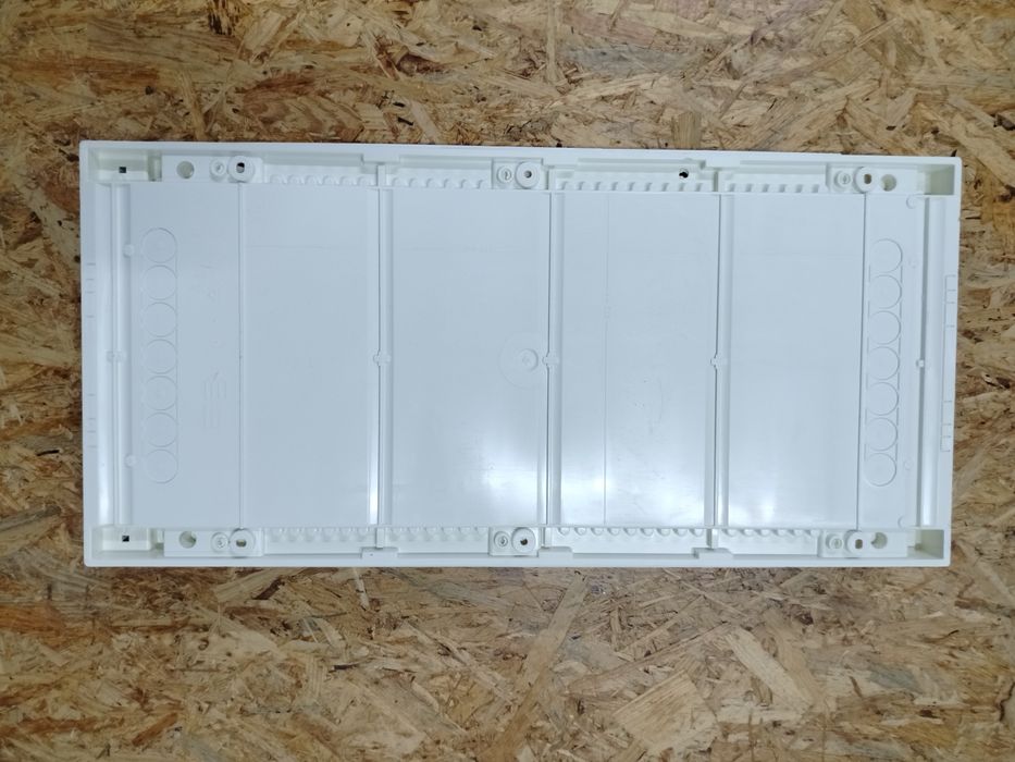 Rozdzielnica Hager Volta natynkowa