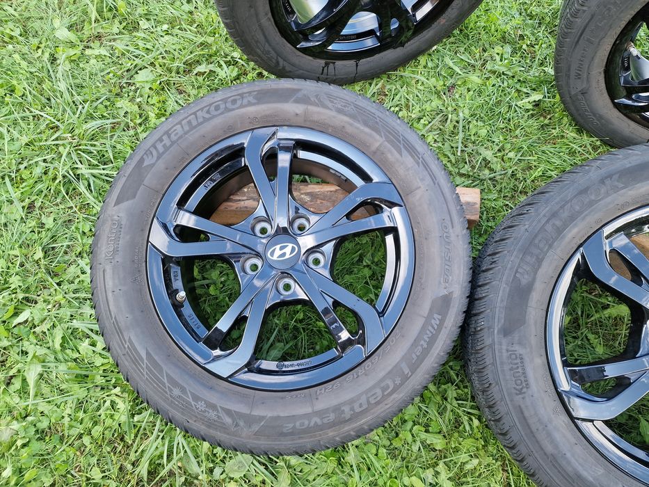 Felgi/koła Oryginalne Hyundai 5x114.3 R16 z oponami zimowymi