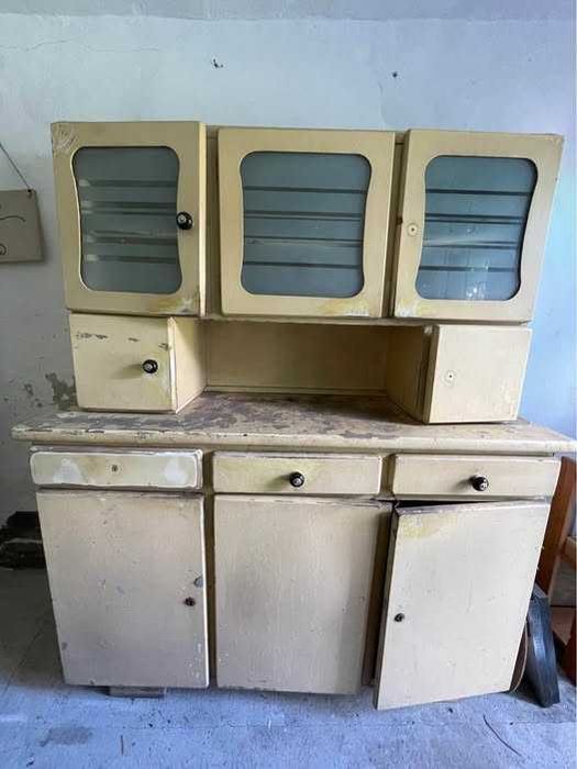 Kredens babciny do renowacji