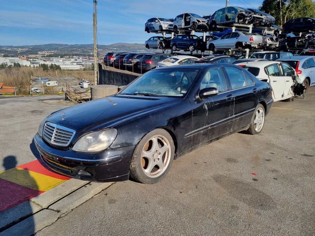 Mercedes-Benz Class S 320 CDi de 2001 para peças