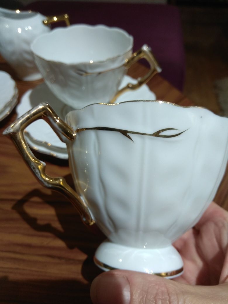 Чайные чашки ,заварник,керамика