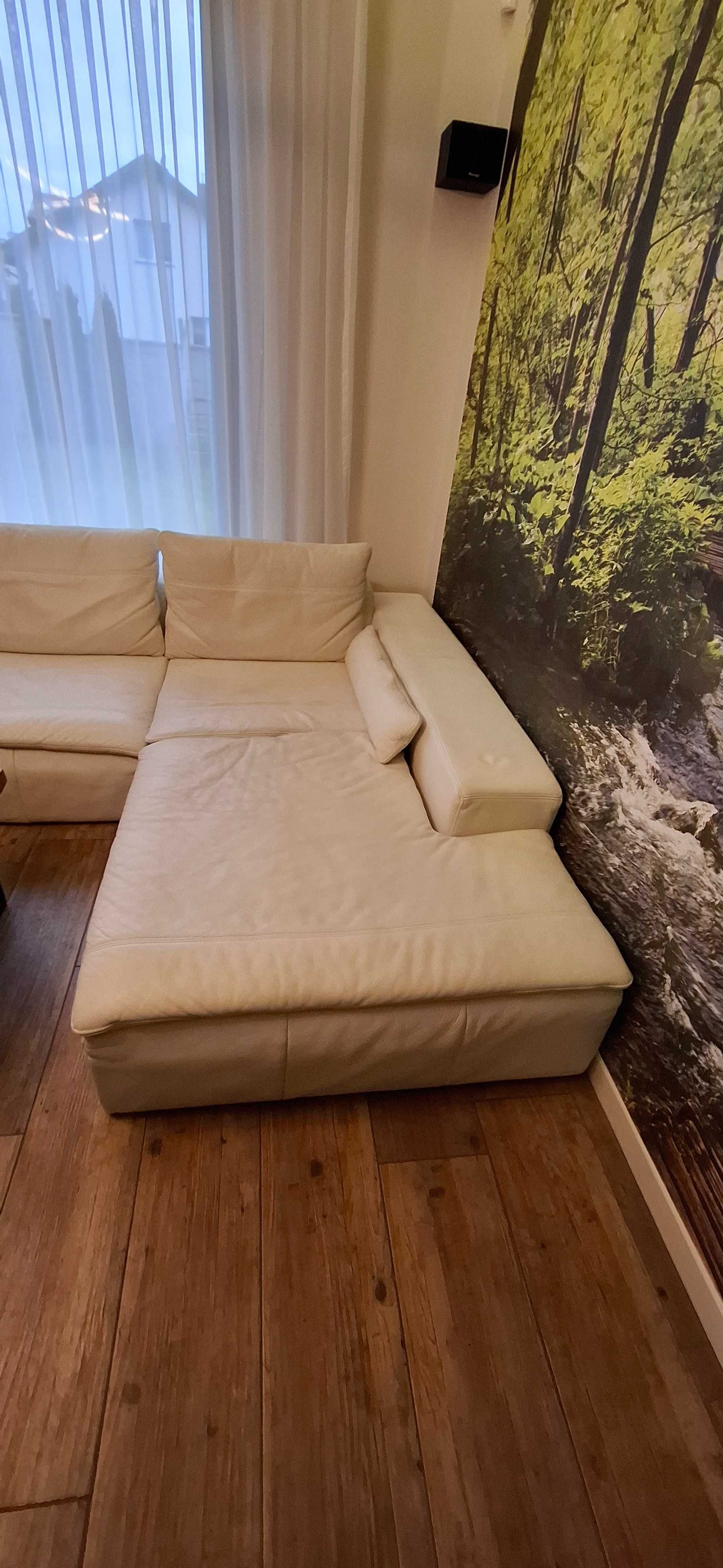 Sofa, narożnik, biała skóra, 2m x 2m stan b.dobry