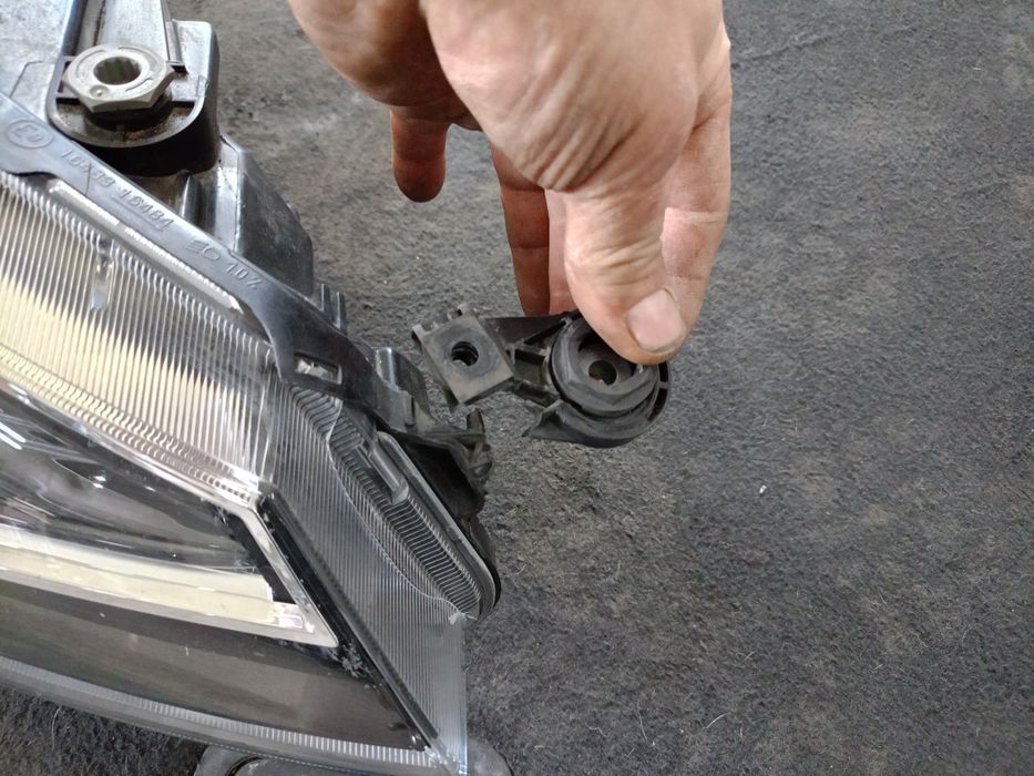 Lampa przód prawa Seat Arona