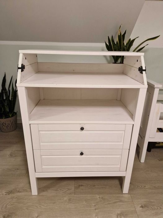 Sprzedam komodę z przewijakiem Sundvik z Ikea