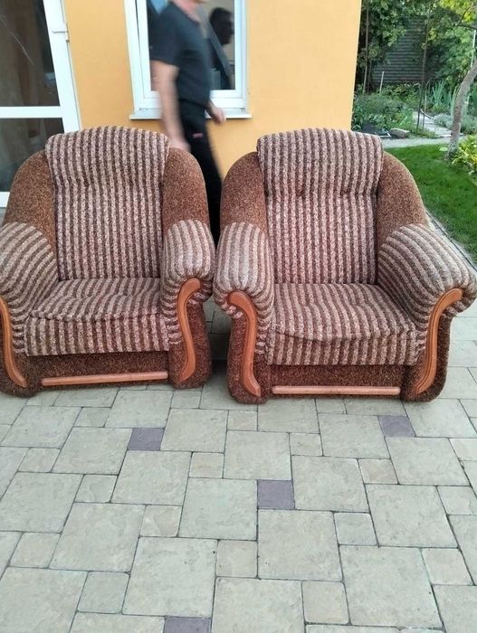 Продам два крісла