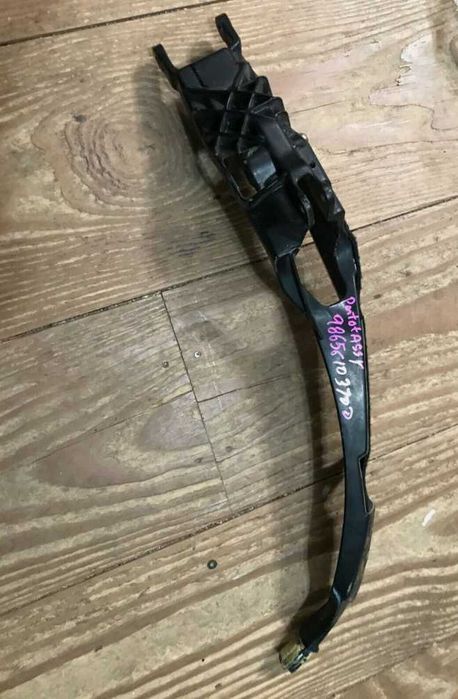 Porsche Boxster roof top Bracket Left part of 986.561.037.007.0C