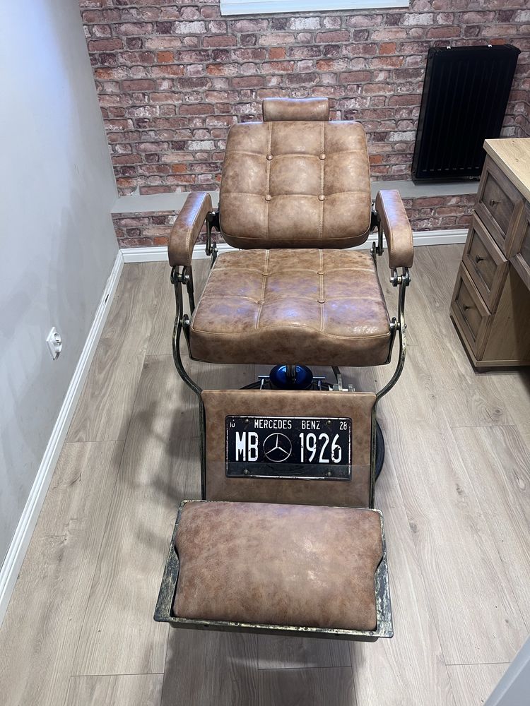Gabbiano fotel barberski Boss Old Leather jasnobrązowy
