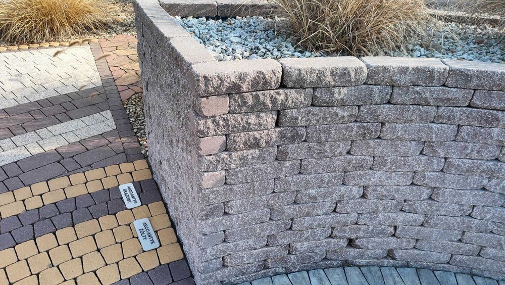 Stół stolik ogrodowy betonowy palisada grill kostka brukowa cegła mur