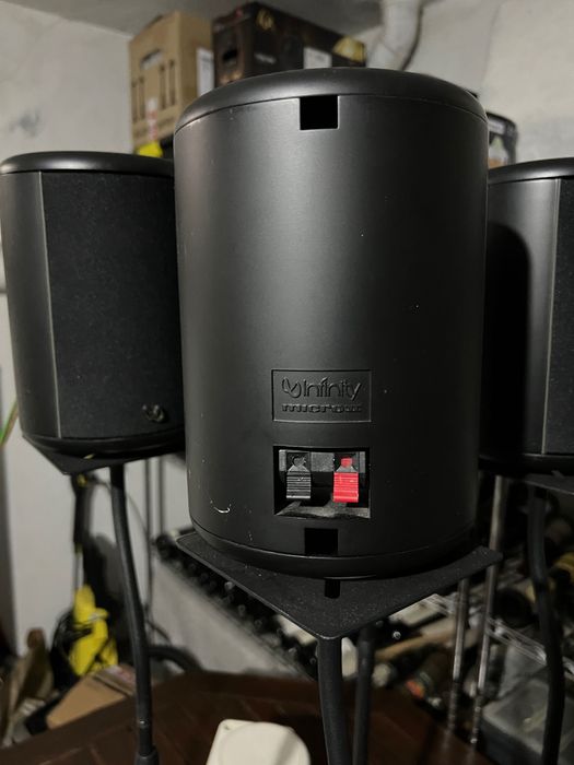 Vendo o meu conjunto de colunas Infinity Micro II