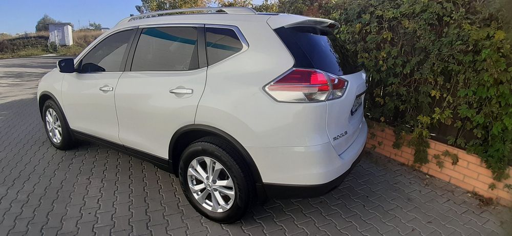 Продам Nissan Rogue 2015