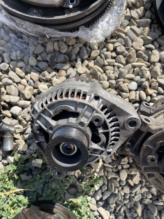 Генератор, стартер Mercedes Vito W638 мерседес віто 638, 2.2, 2.3 б/у