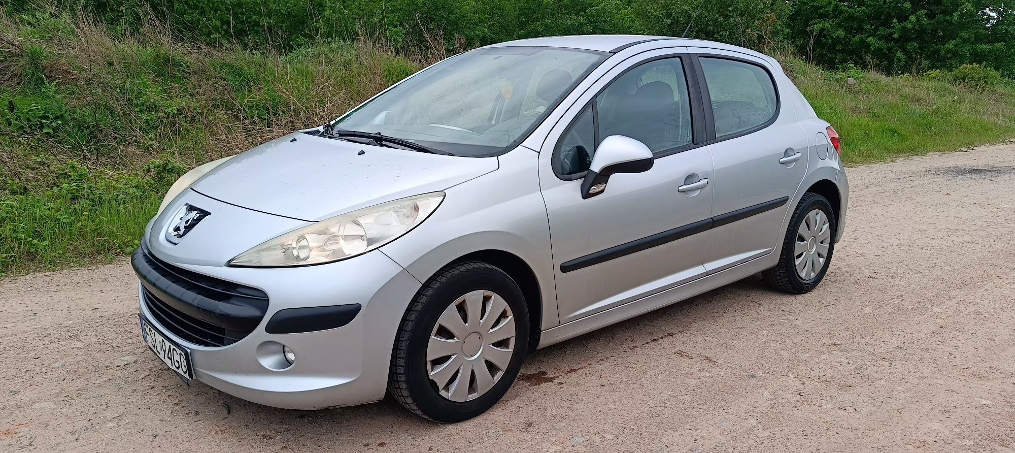 Peugeot 207 1.4 benzyna