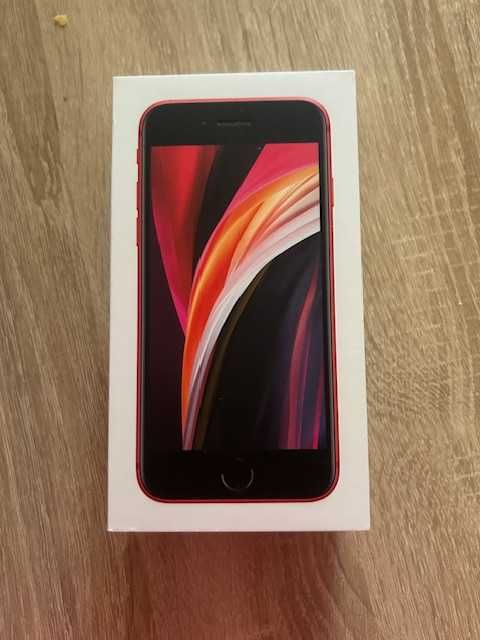 Sprzedam iPhone SE kolor czerwony.