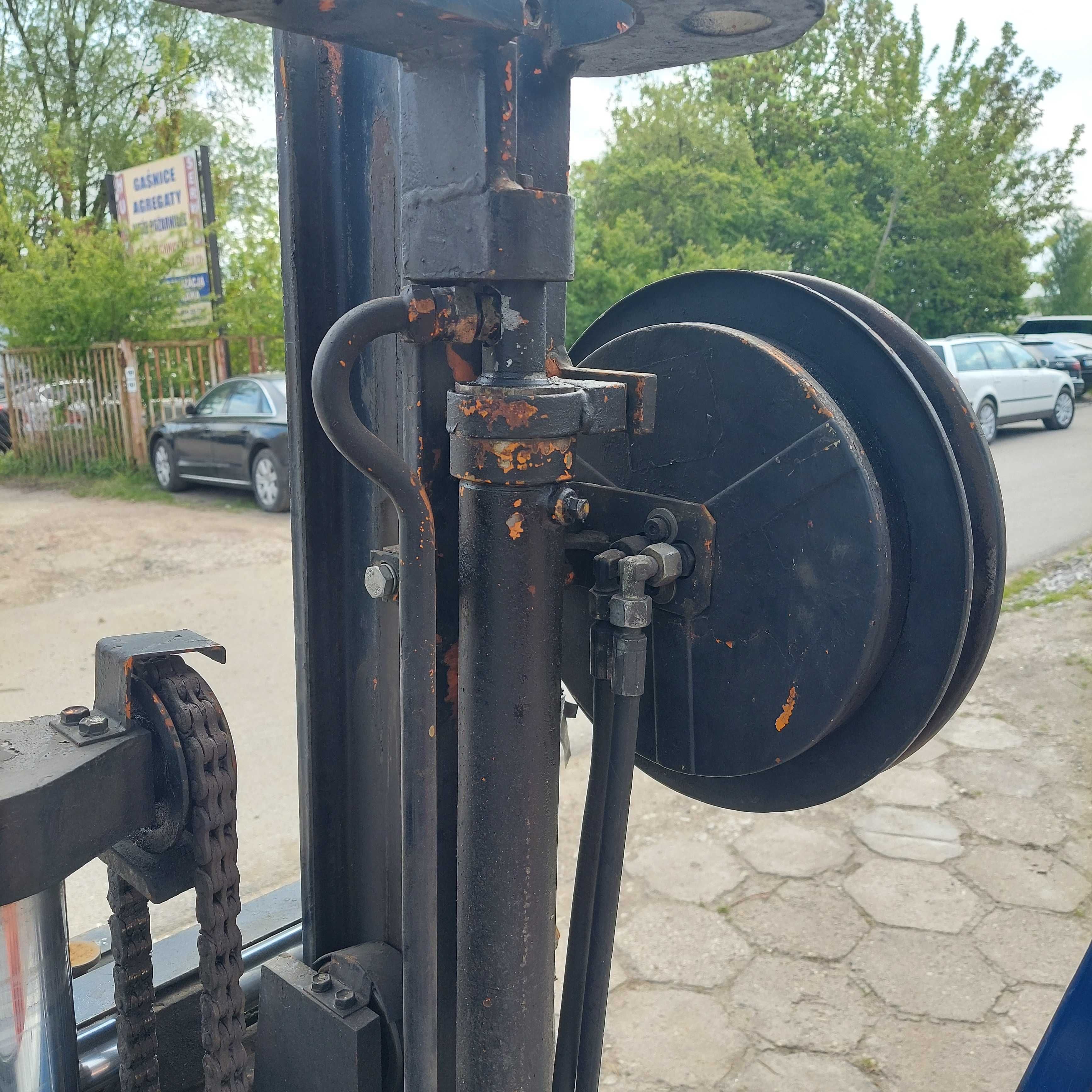 Wózek Widłowy Toyota 1,6t automat diesel