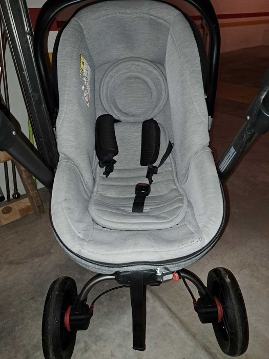 Carrinho de Bebé Jané Matrix Light 2 – 2 em 1 (Ovo + Alcofa) e Isofix