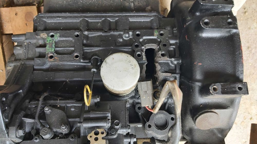 Silnik Yanmar 3TNV76