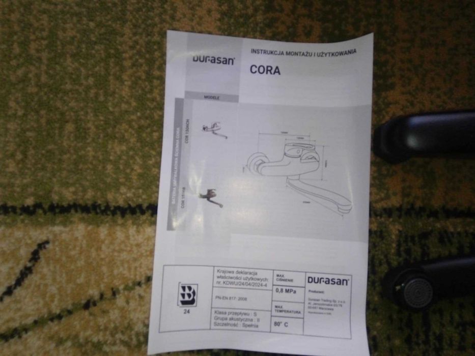 Bateria łazienkowa umywalkowa ścienna kran czarny mat wylewka 20cm