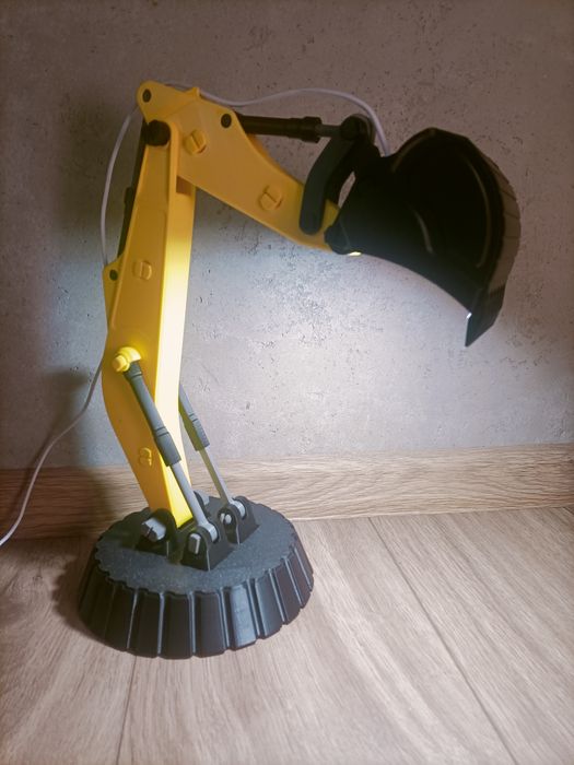 Lampka biurkowa Koparka dedykowana najmłodszym