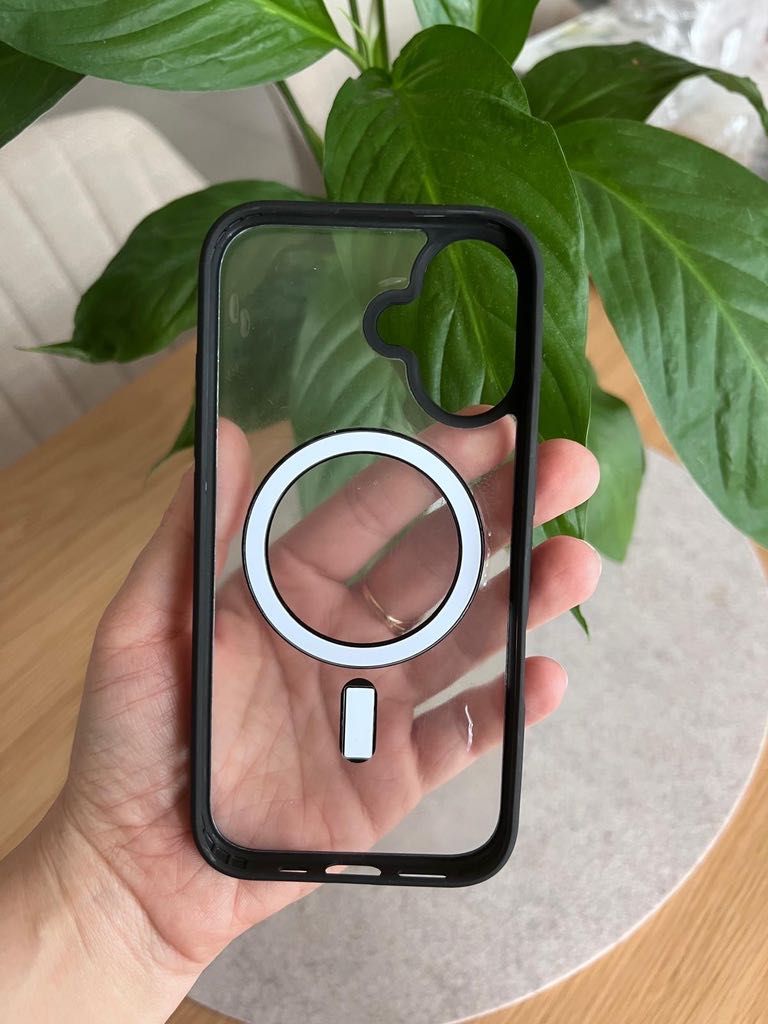Etui iphone 16 czarne różowe transparentne