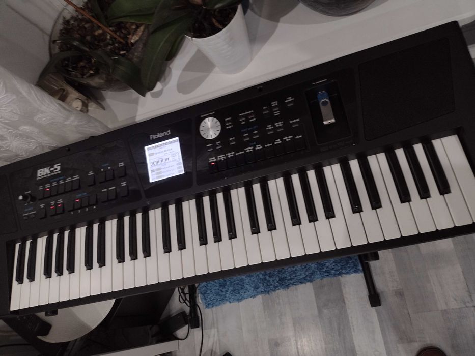 Roland Bk5 -czyta Mp3 keyboard aranger stan IDEALNY SKLEPOWY+ STATYW