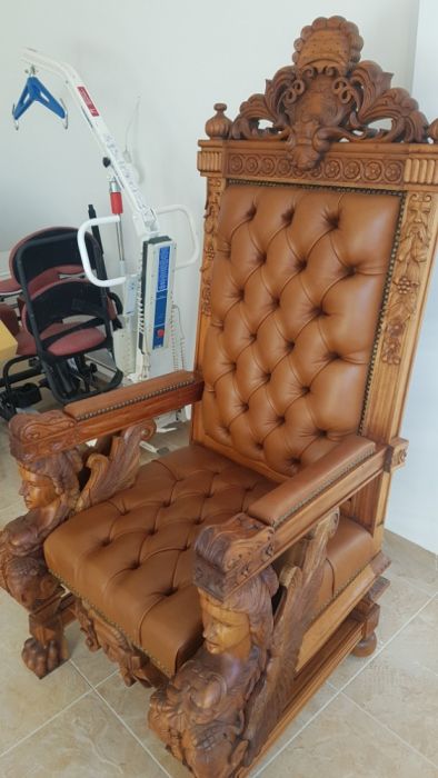 Krzesła tron królewski krzesło Mikołaja impreza sylwester urodziny