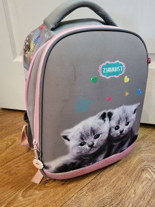 Портфель для дівчинки