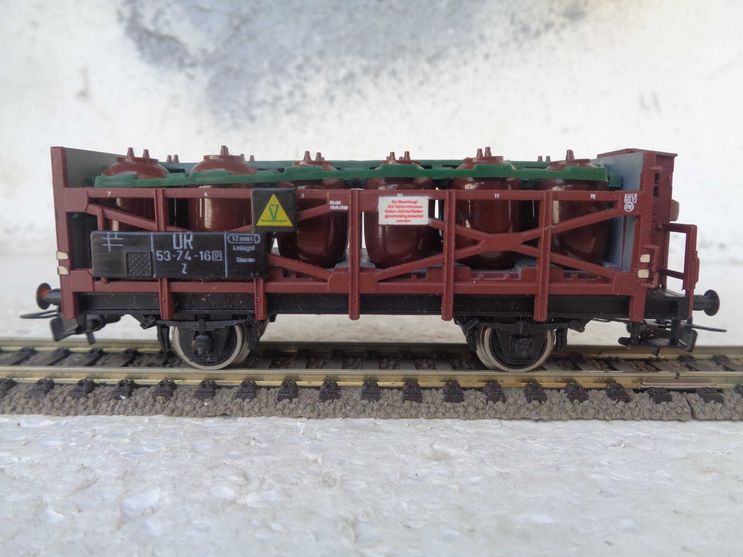1:87 PIKO carruagem comboio mercadorias porta pipas