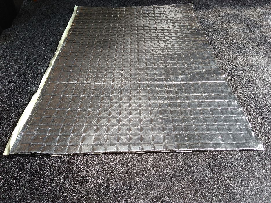 Виброизоляция авто, шумоизоляция Standart 2мм 330х500мм 50мкм шумка