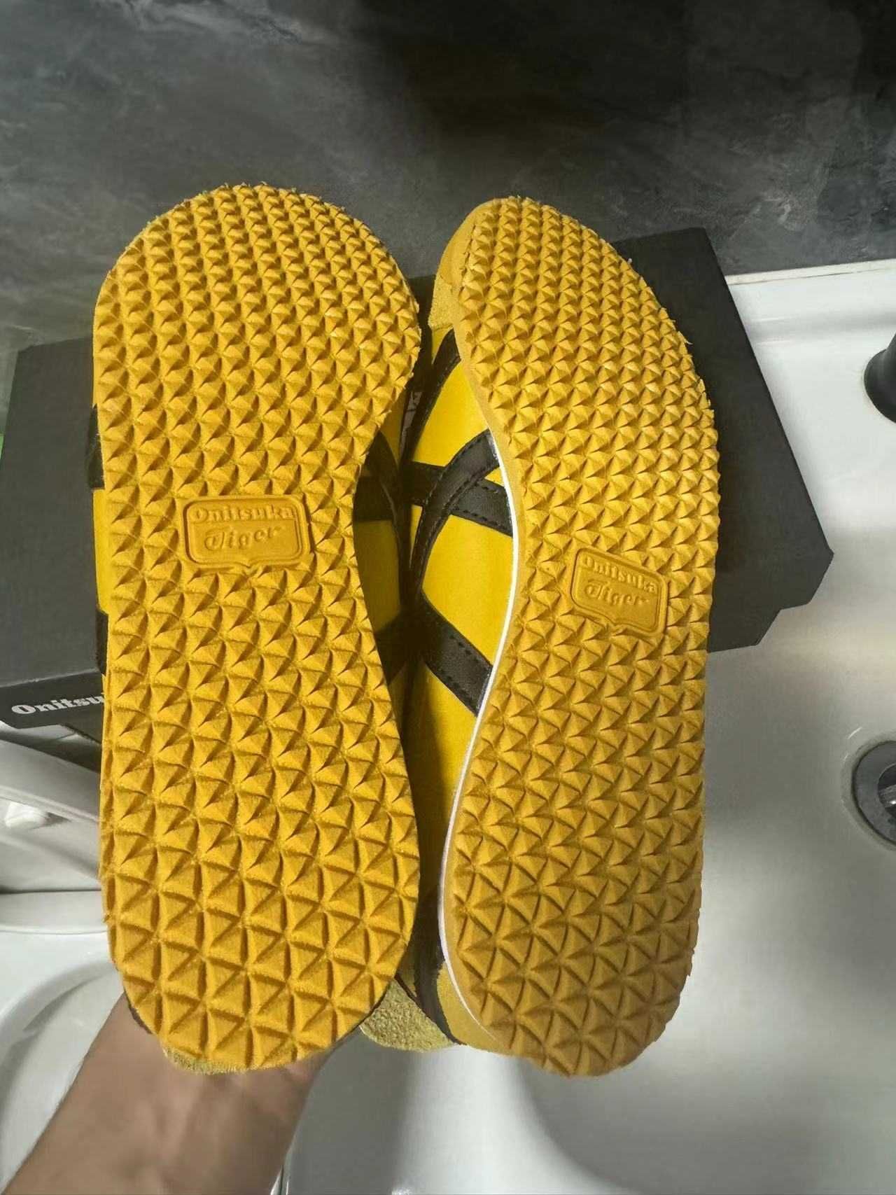 onitsuka tiger 40