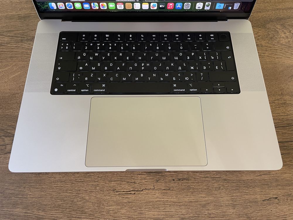 MacBook Pro 16’ M1 Pro 16/512. A2485. Идеальное состояние. Silver.