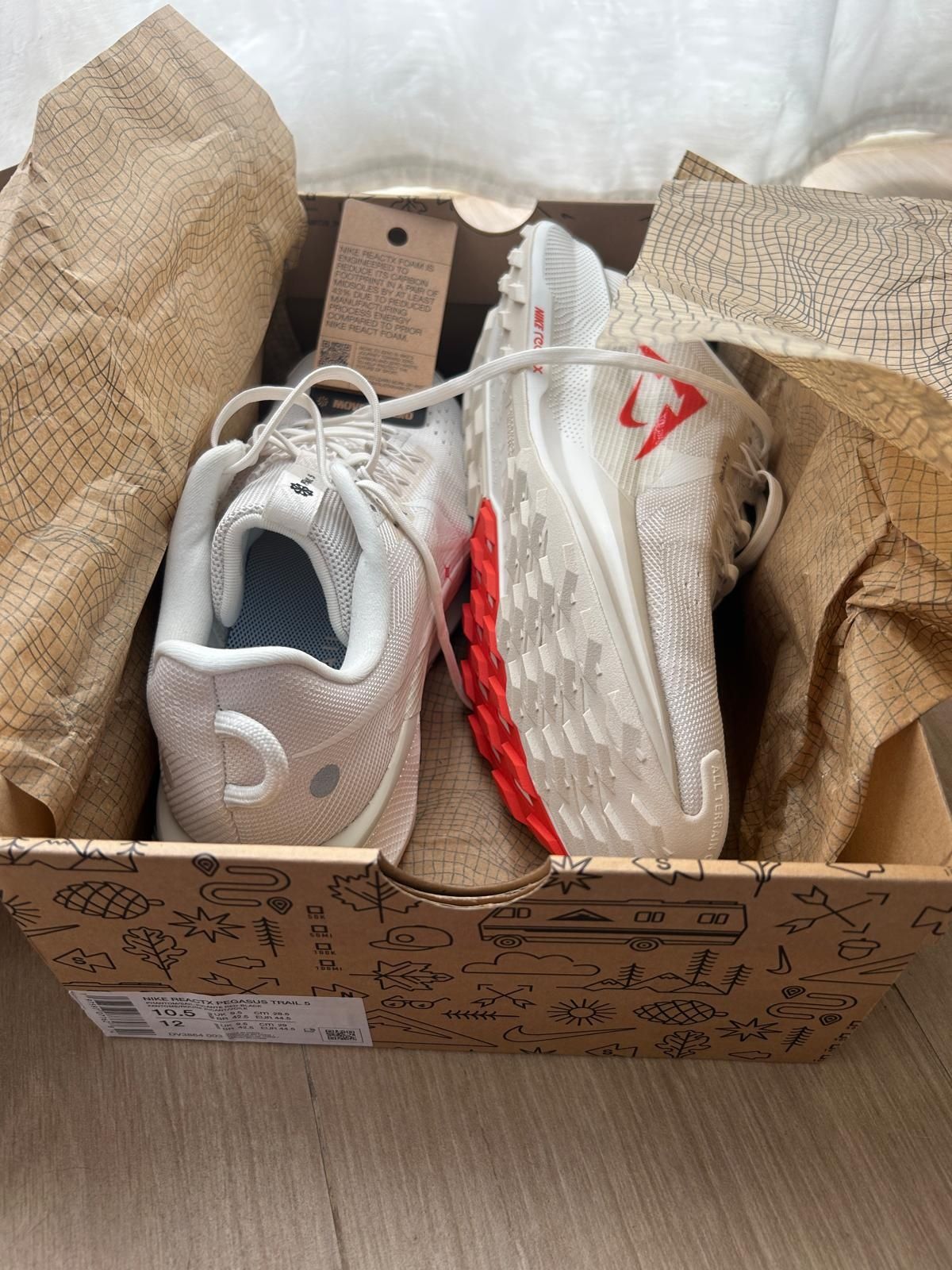 Nike reactx pegasus 44.5 e asics amplifoam 43.5. Novos