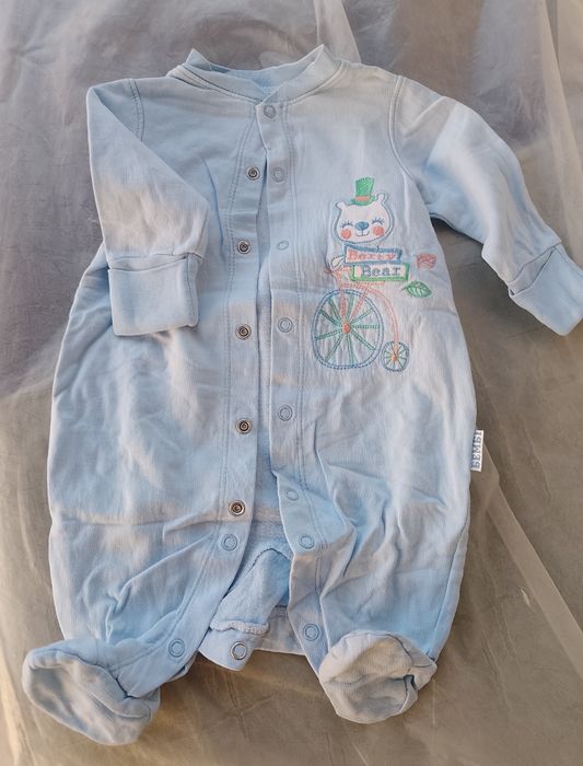 Для хлопчика або дівчинку, новонародженого(боді,штани,сліпи,чоловічки)