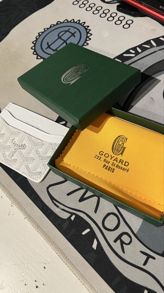 carteira goyard branca