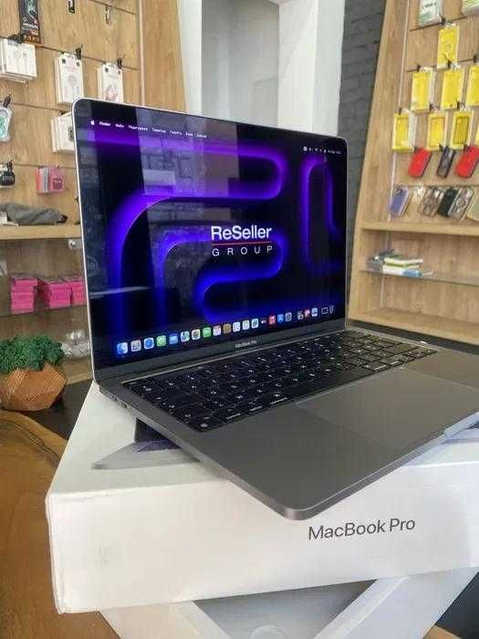 Ноутбук Apple MacBook Pro 13" M2 8/256 Space Gray (MNEH3) 2022
