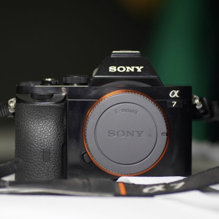 Bezlusterkowiec Sony Alpha 7 Pelna klatka.