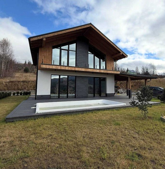 Продаж 2-поверхового котеджу в Карпатах