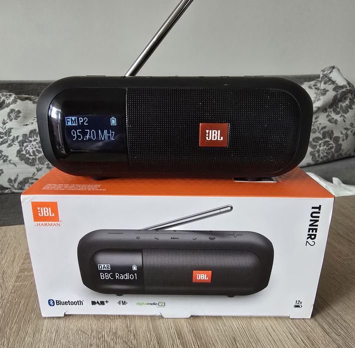 Głośnik z radiem JBL Tuner 2 cały komplet