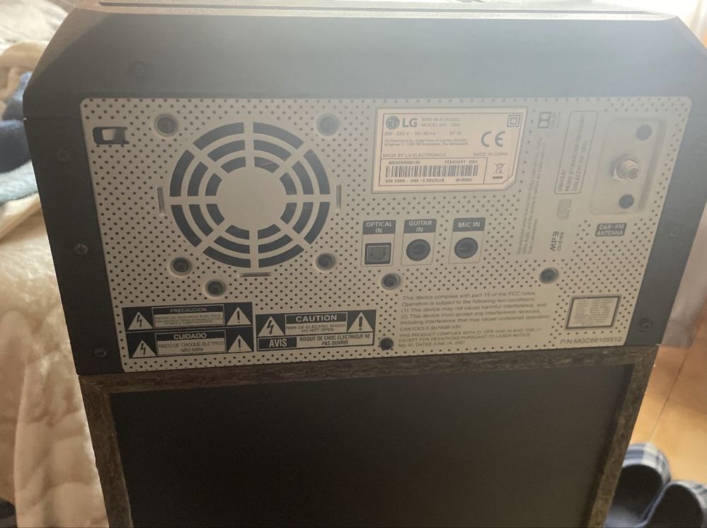 Vendo Lg xboom Ong em perfeito estado nem nenhum detalhe, descrição