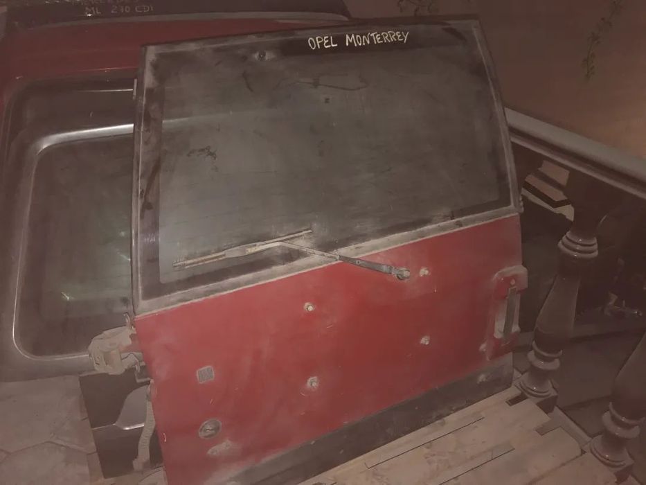 PORTAS DA MALA JIPE OPEL MONTEREY