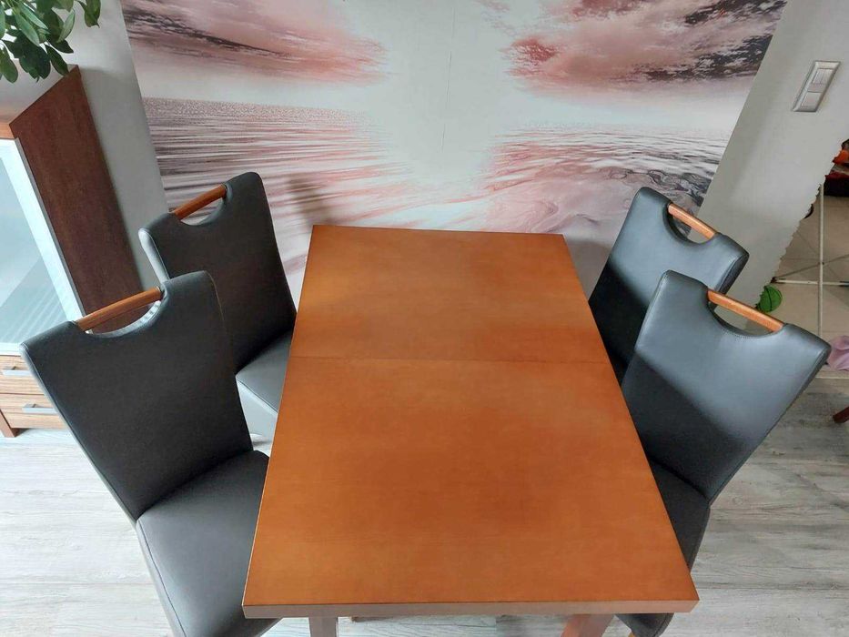 Rozkładany stół z krzesłami z ekoskóry, antracyt