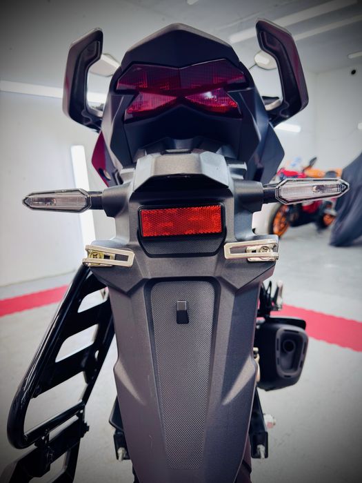 новий мотоцикл Honda CB200X ABS 2024р тільки з Японії є доставка