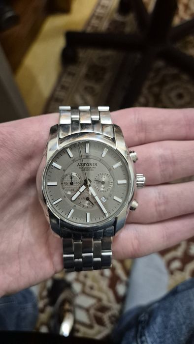 Zegarek Aztorin z szafirem