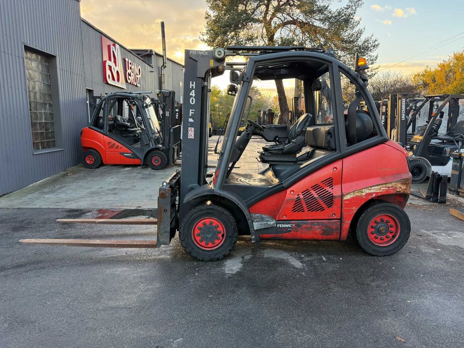 Навантажувач вилковий Linde H40T-01 Вагонник