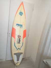 Prancha Bulldog de surf com capa
