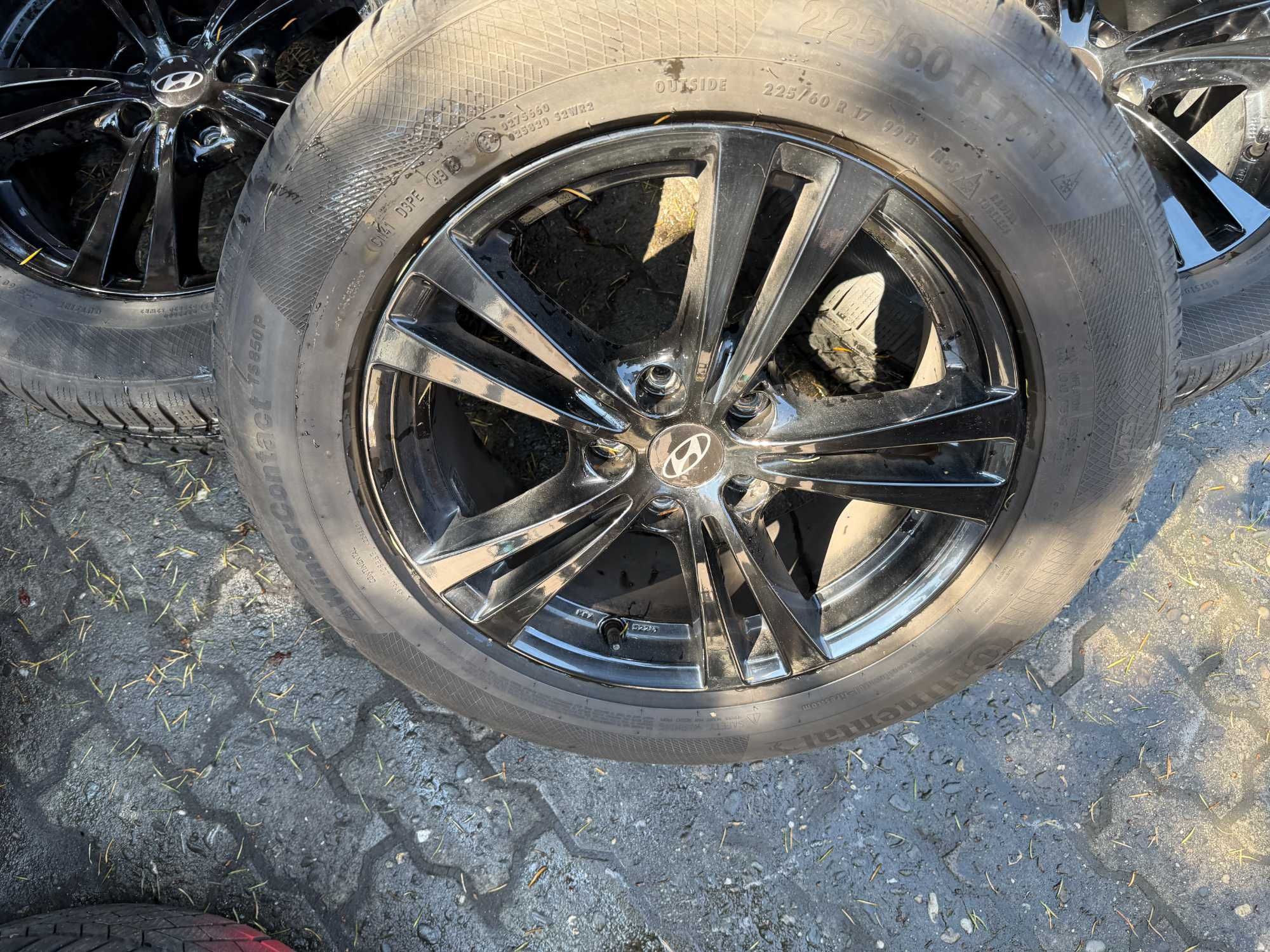 Felgi aluminiowe 17" 5x114,3 Hyundai IX35 Tucson Kia Sportage +opony